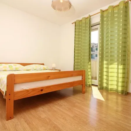 Apartman Divna 4 Vodice